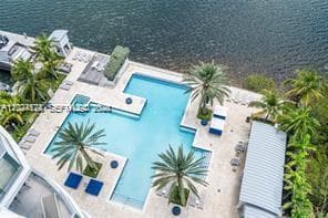 17111 Biscayne Blvd 1210 photo 16