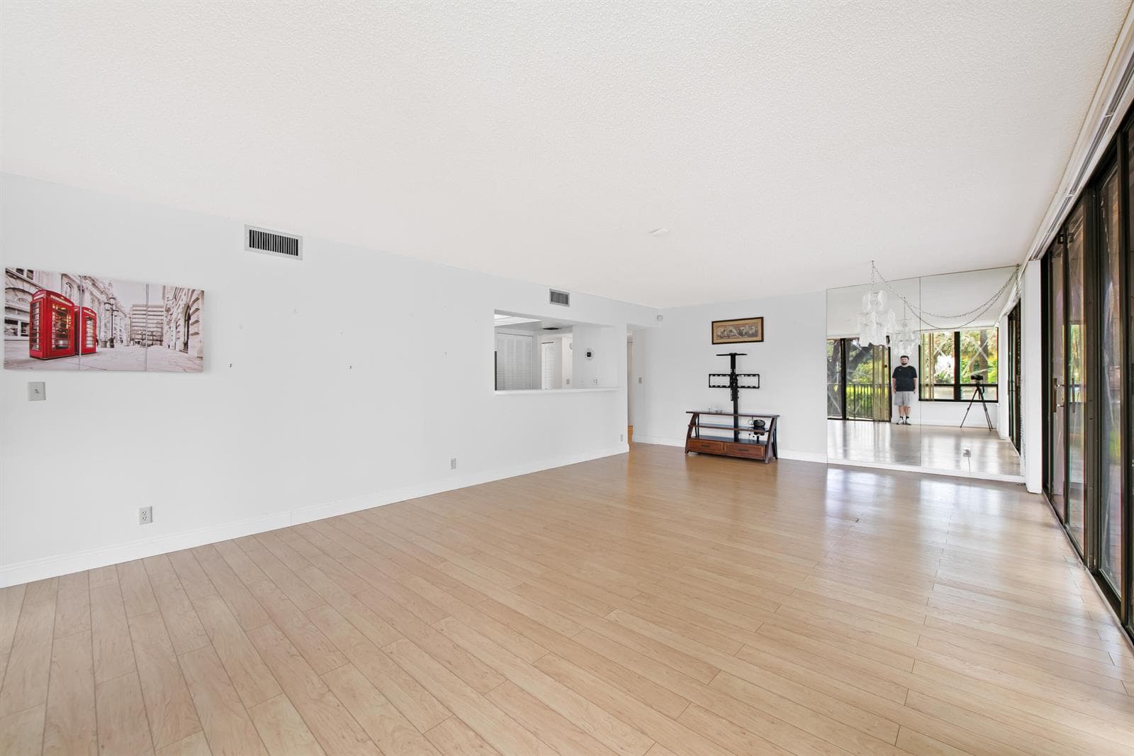 799 Jeffery Street 201 photo 3