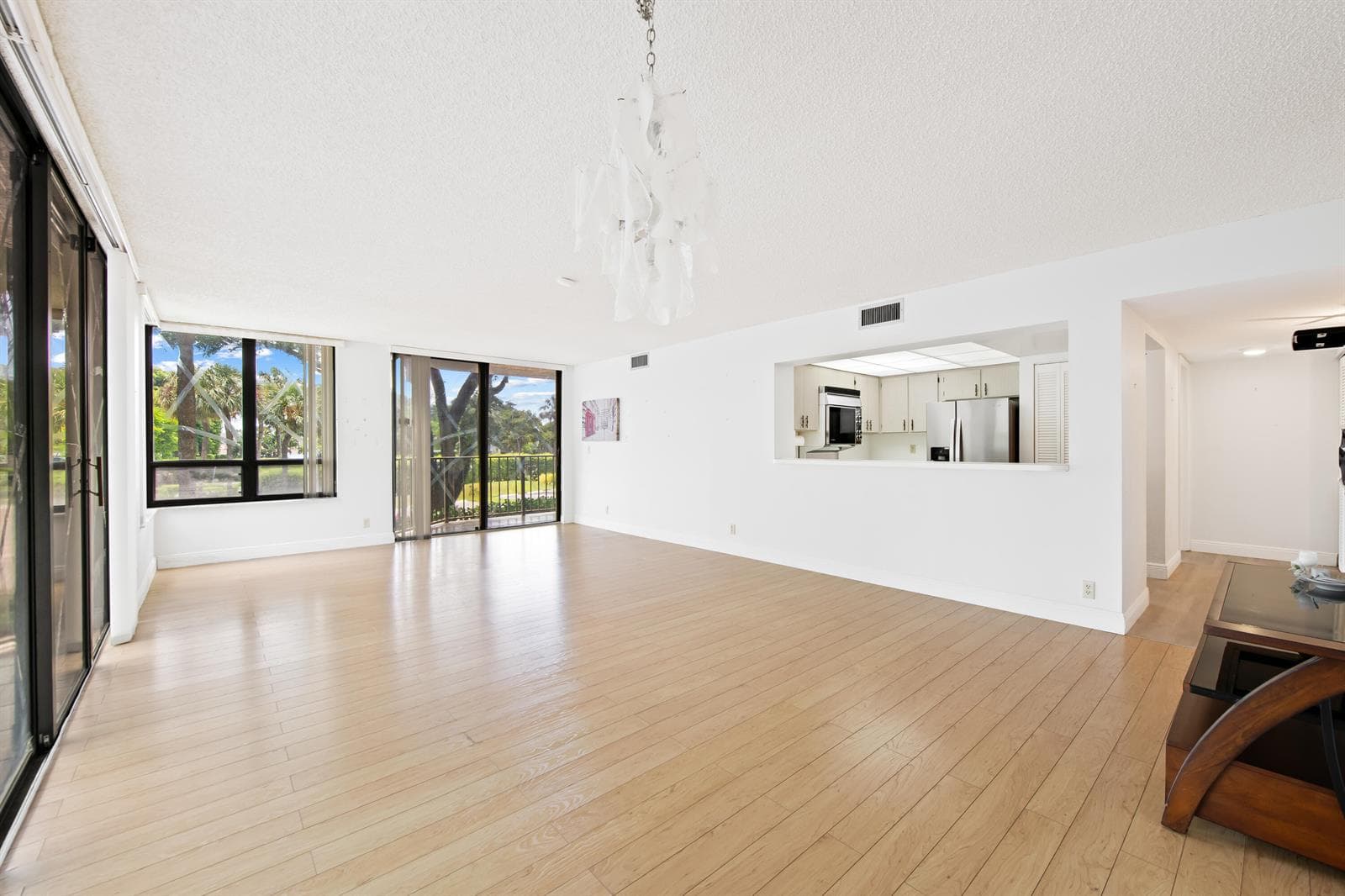 799 Jeffery Street 201 photo 11