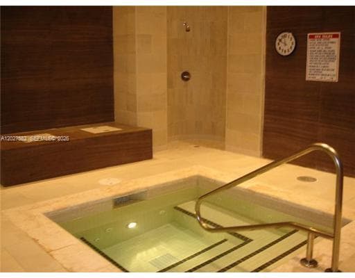 1830 S Ocean Dr 4404 photo 14