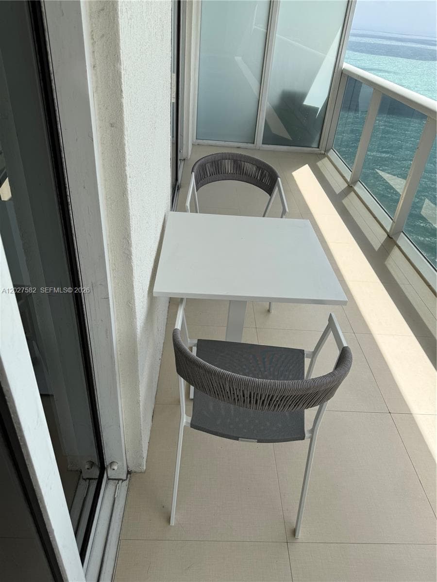1830 S Ocean Dr 4404 photo 4