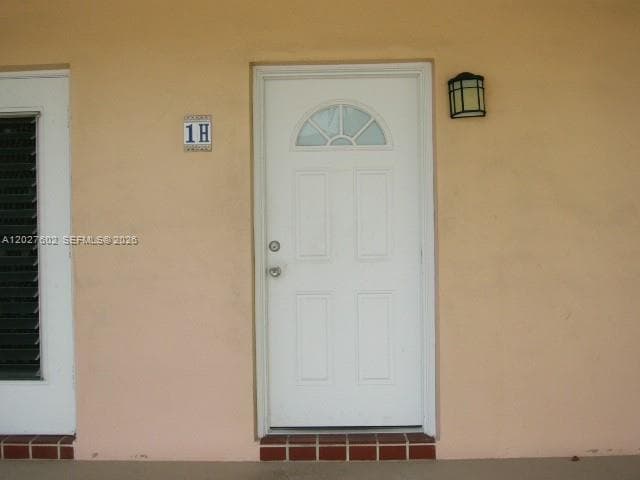 450 Golden Isles Dr 1H photo 11