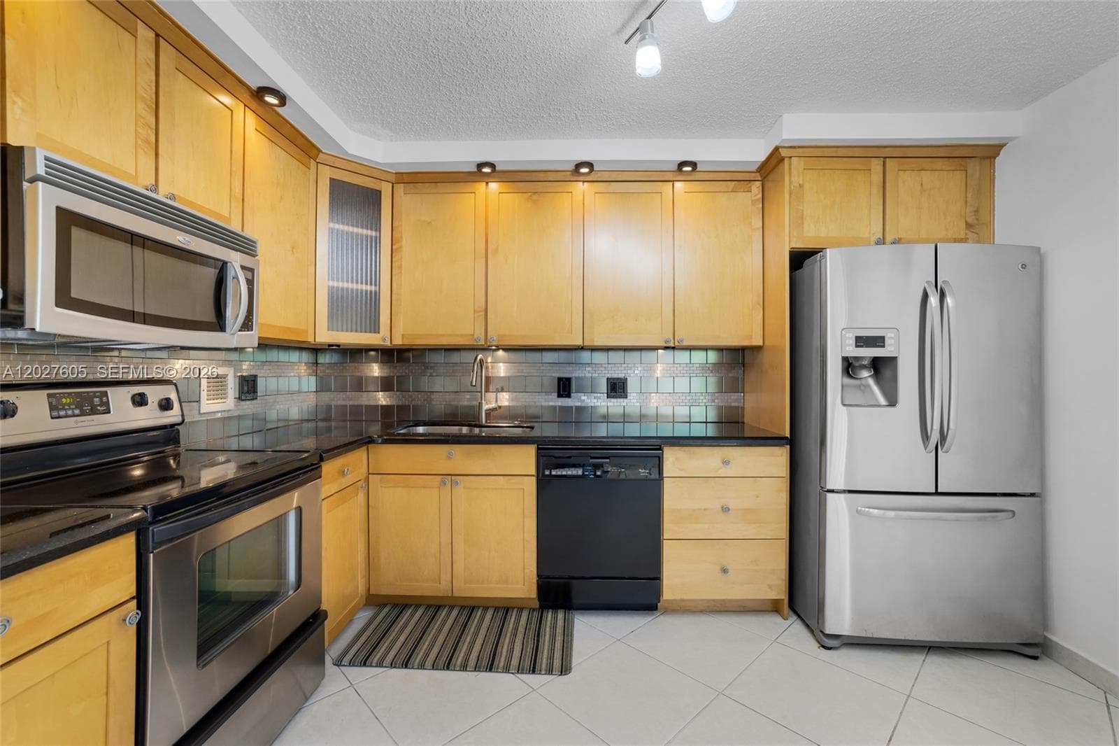 2814 N 46th Ave H475 photo 3