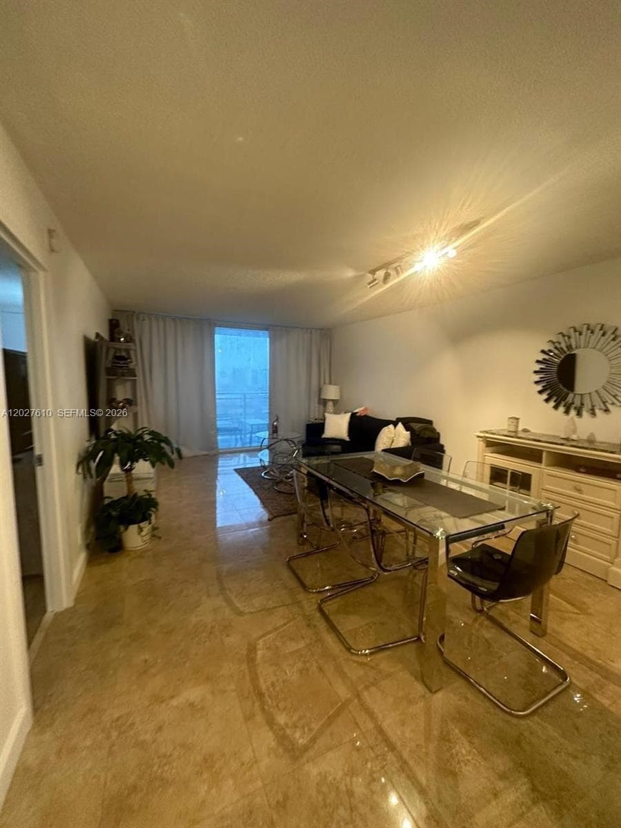 2030 S Ocean Dr 1111 photo 3