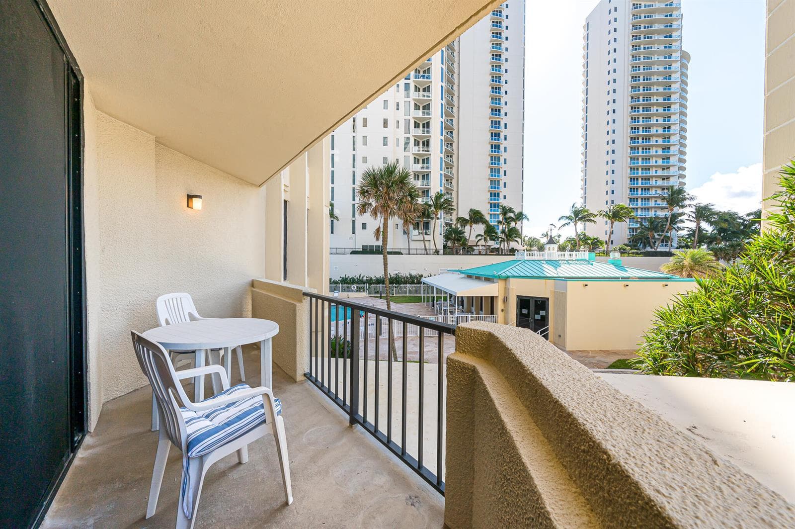 2800 N Ocean Drive A-2b photo 14