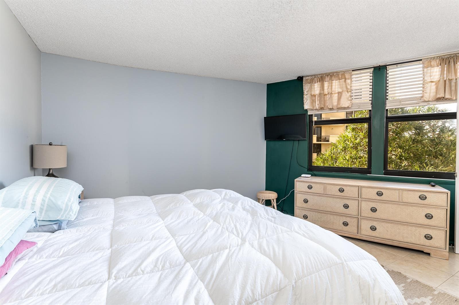 2800 N Ocean Drive A-2b photo 12