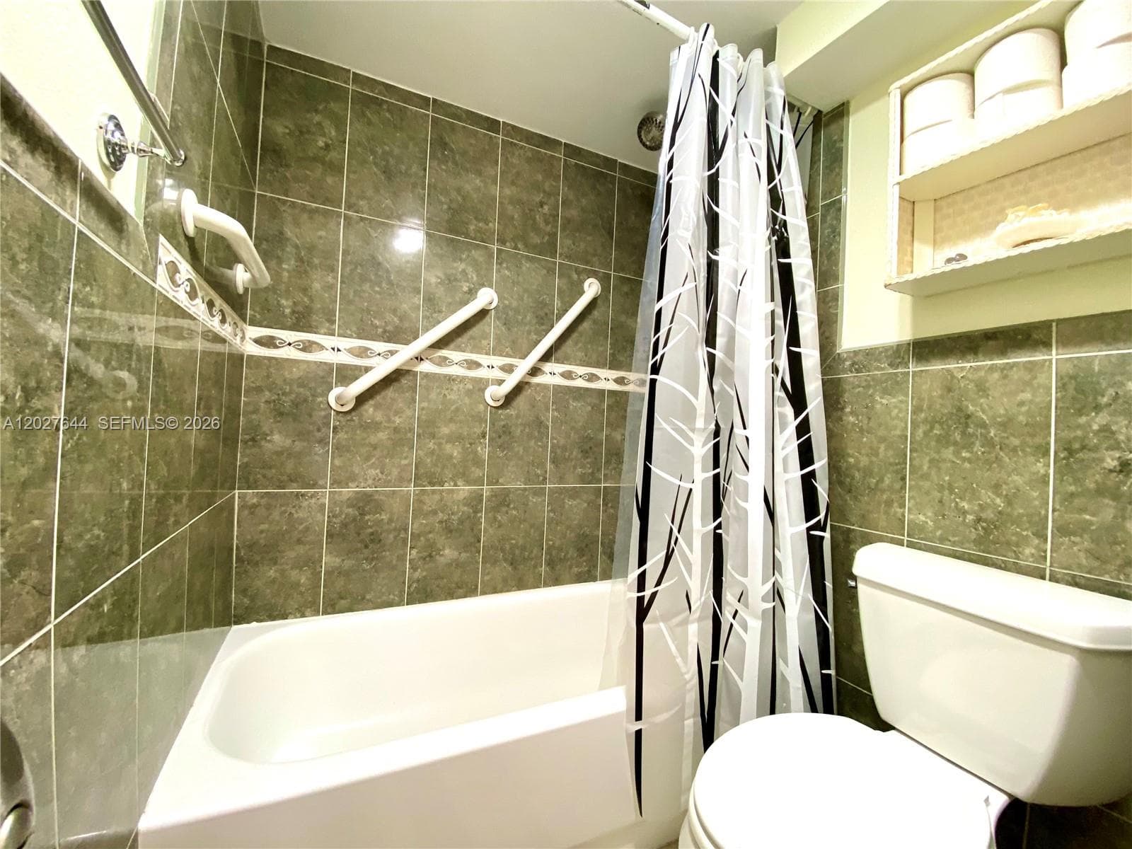 20505 E Country Club Dr 233 photo 22