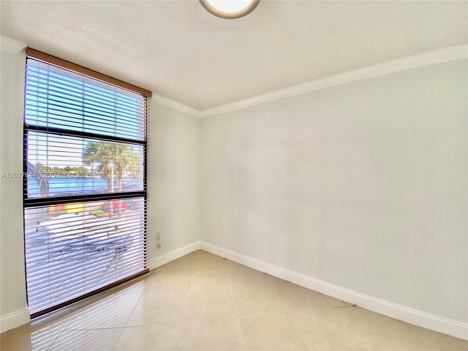 20505 E Country Club Dr 233 photo 18