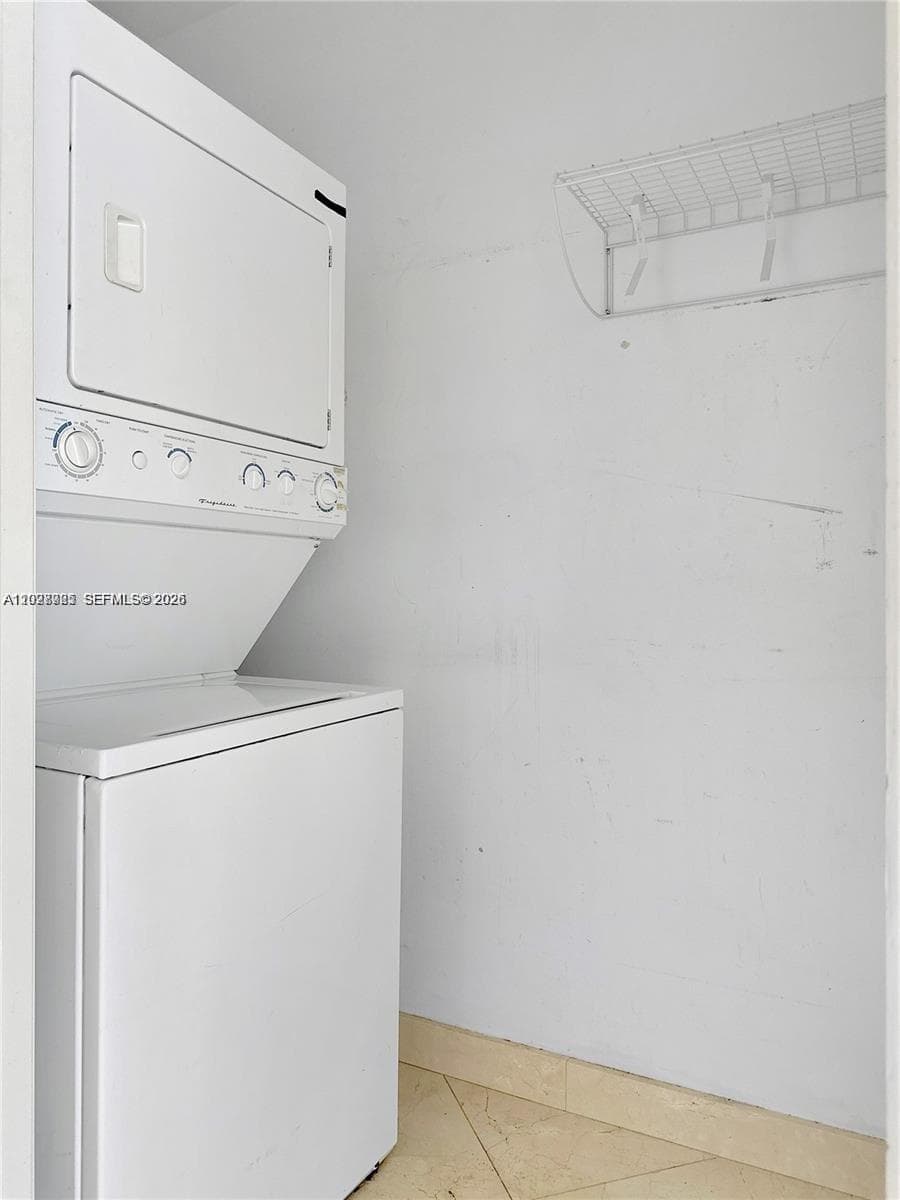 3131 NE 188th St 1-1205 photo 21