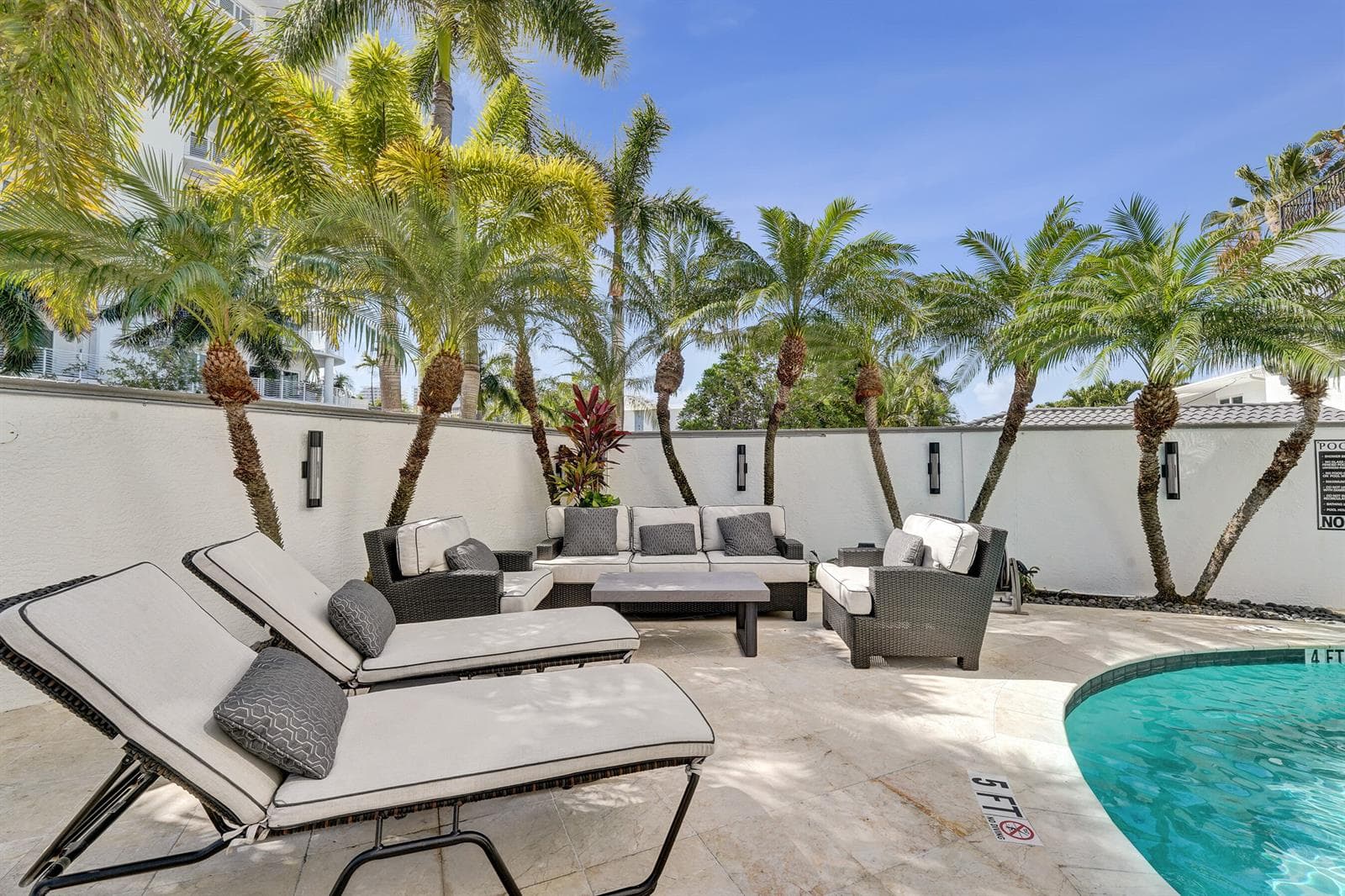 615 Bayshore Drive 402 photo 12