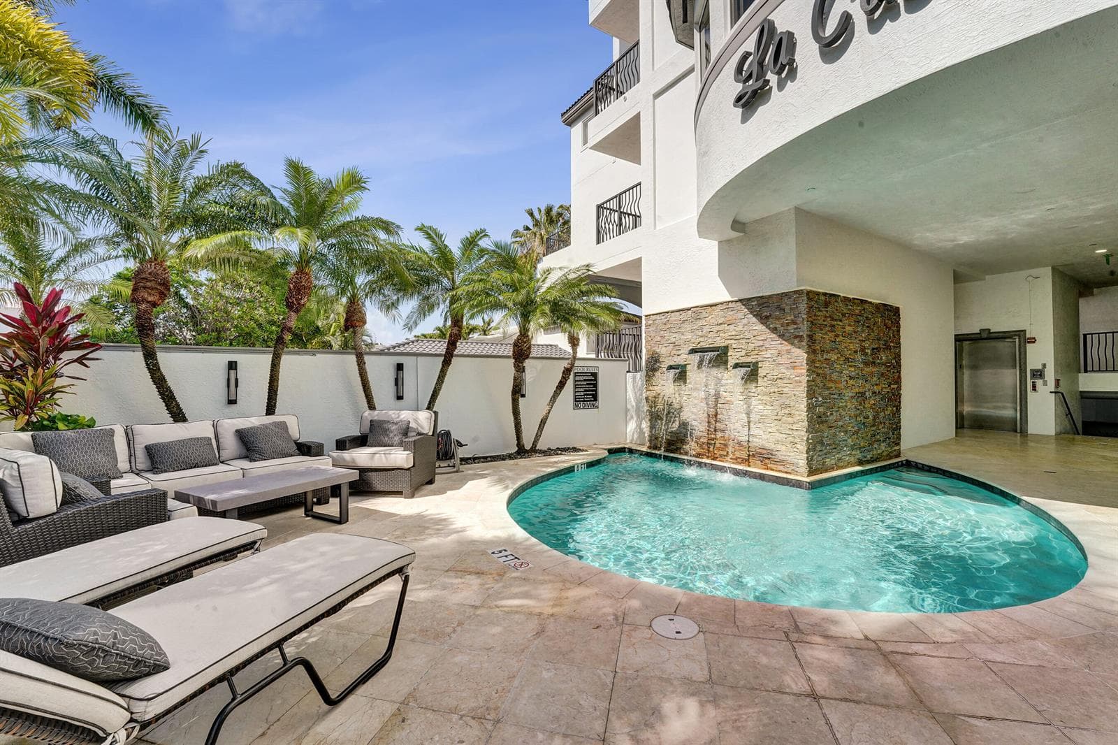 615 Bayshore Drive 402 photo 11