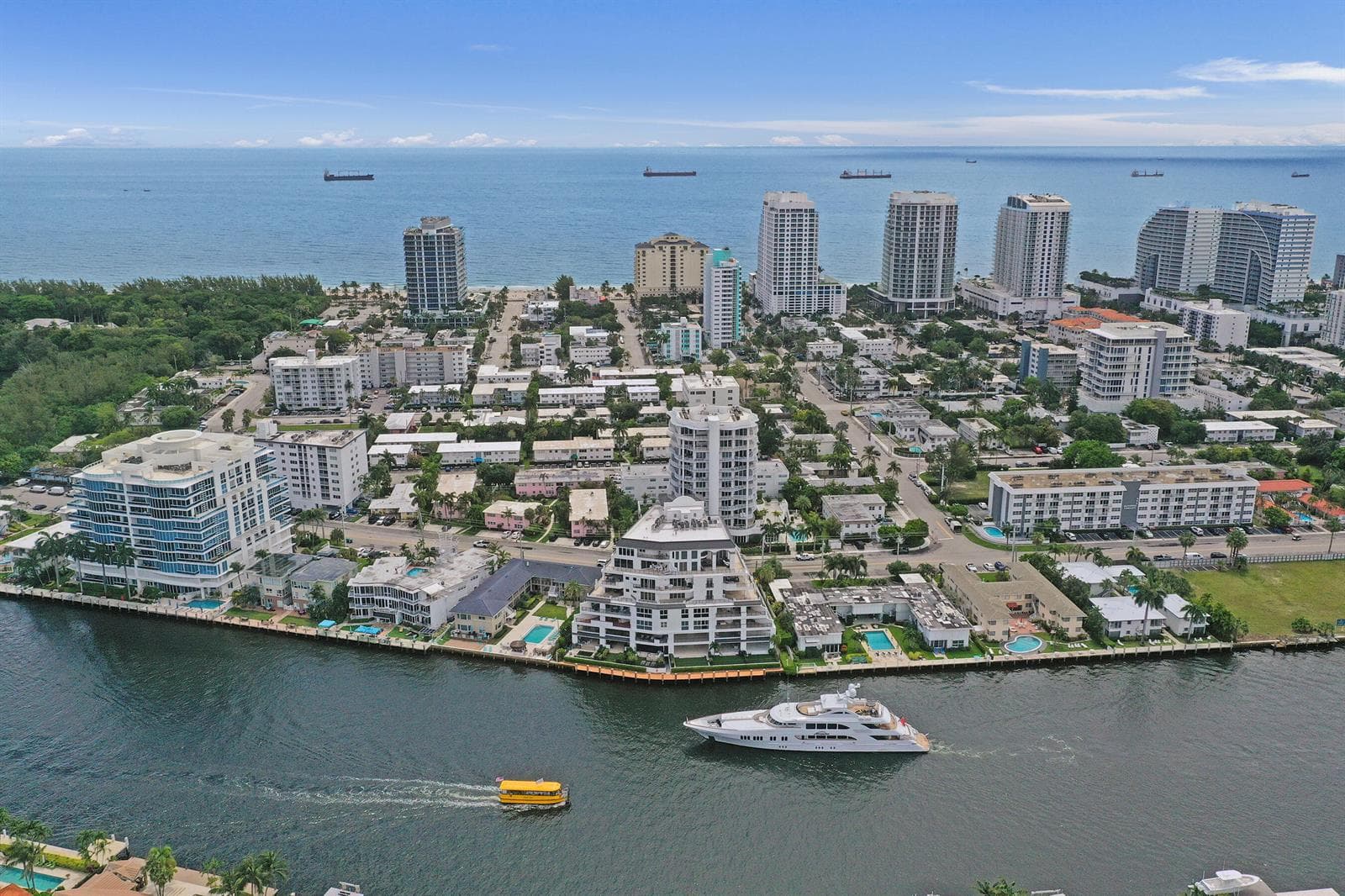 615 Bayshore Drive 402 photo 4