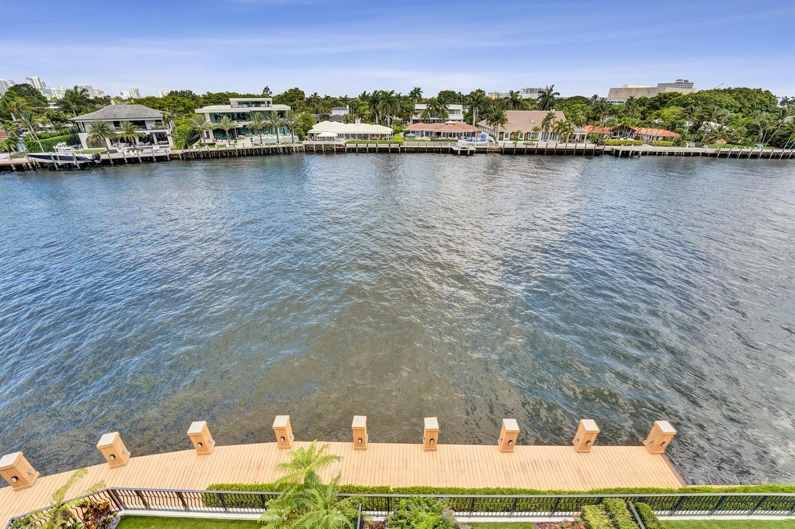 615 Bayshore Drive 402 photo 25