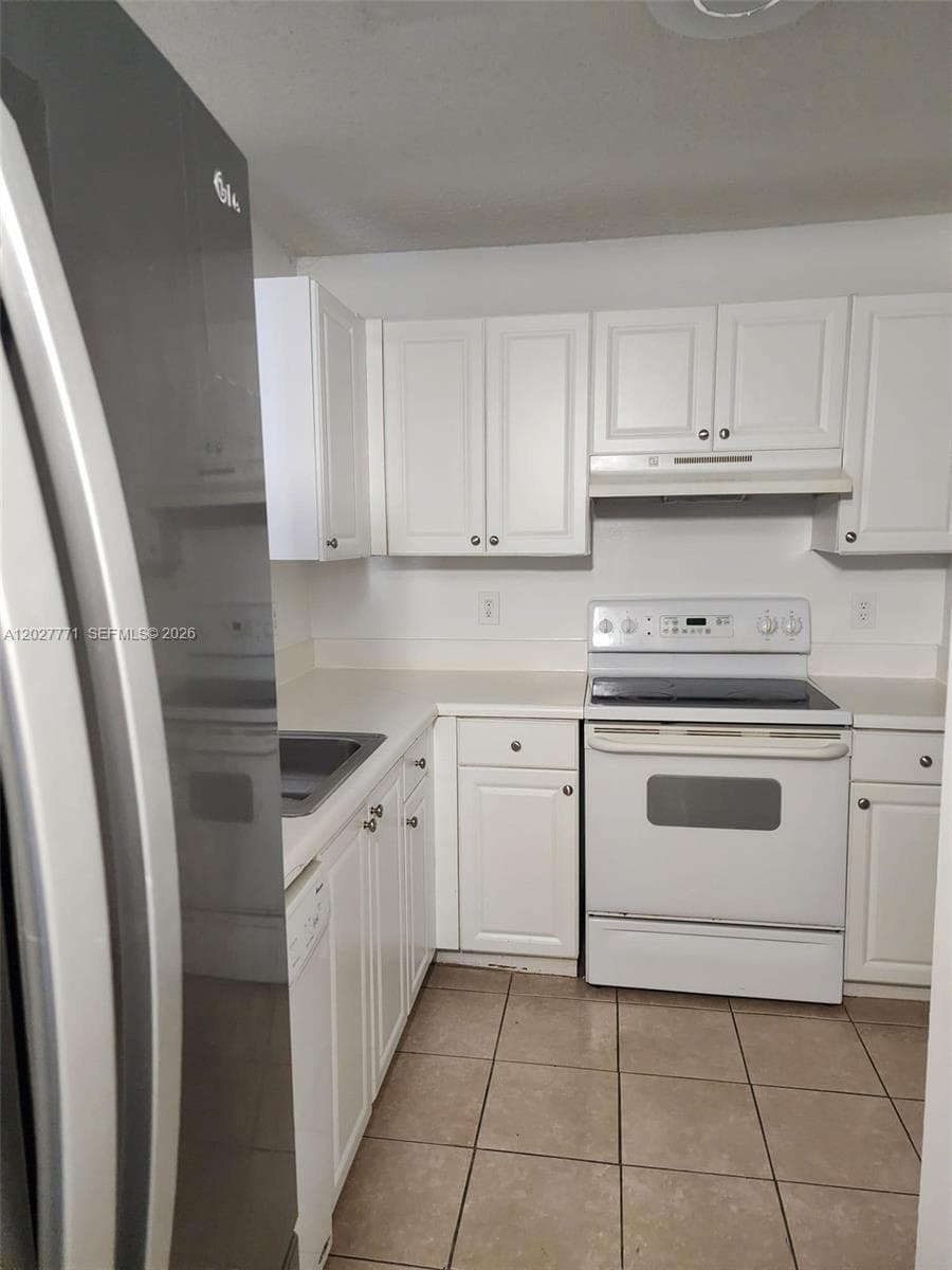 1450 SE 3rd Ave 208 photo 15