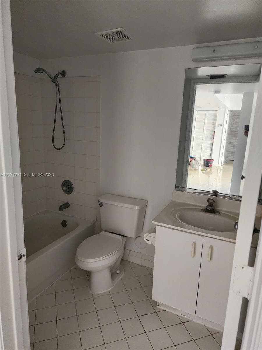 1450 SE 3rd Ave 208 photo 19