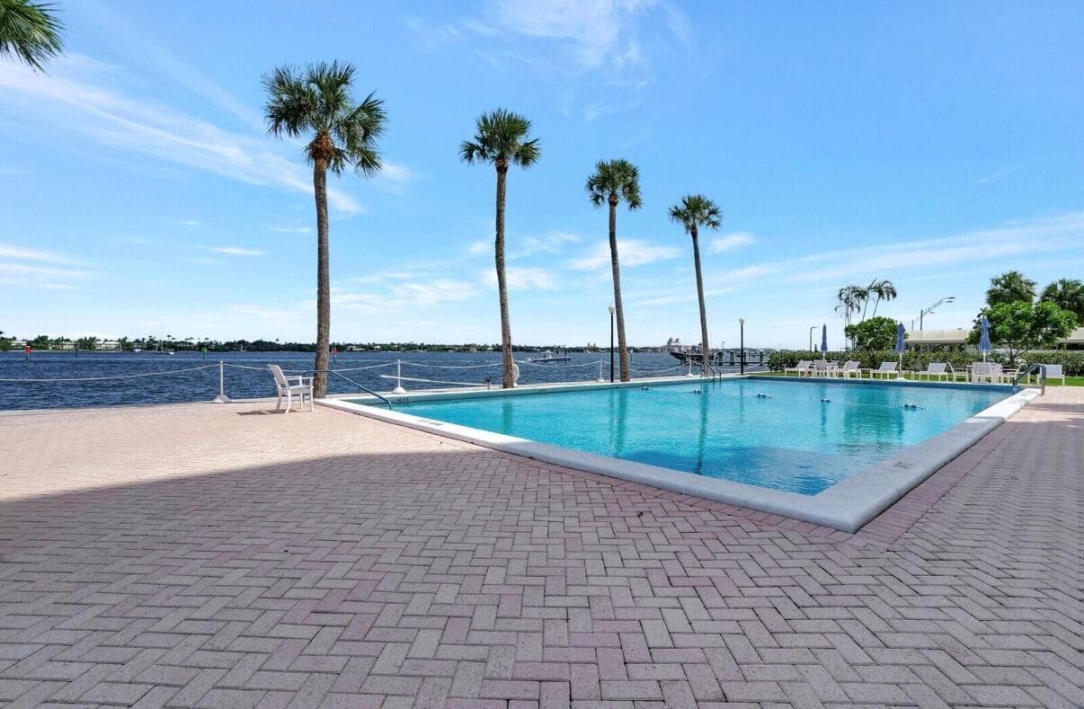 2600 N Flagler Drive 413 photo 19