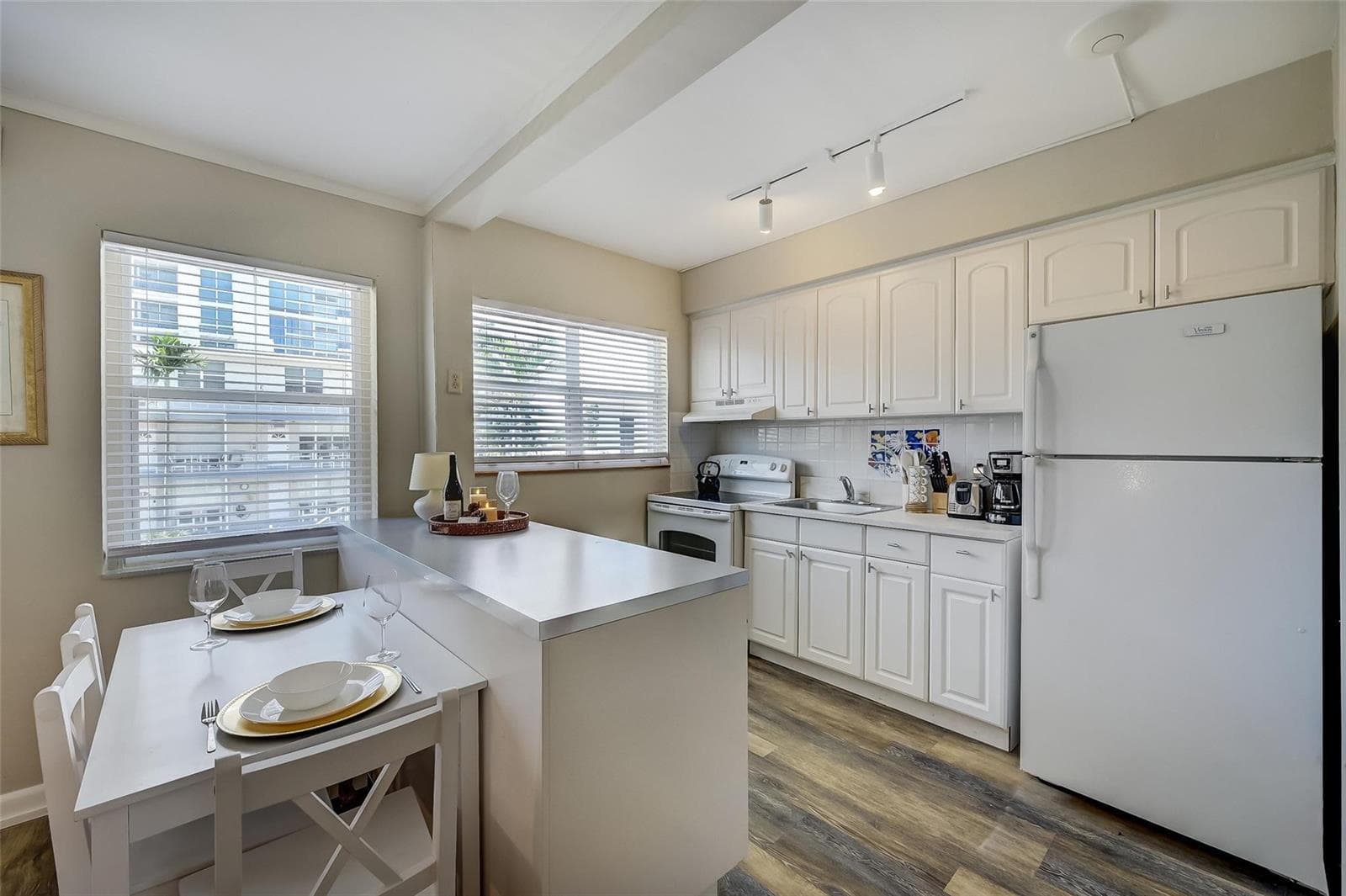 741 Bayshore Drive 32n photo 6