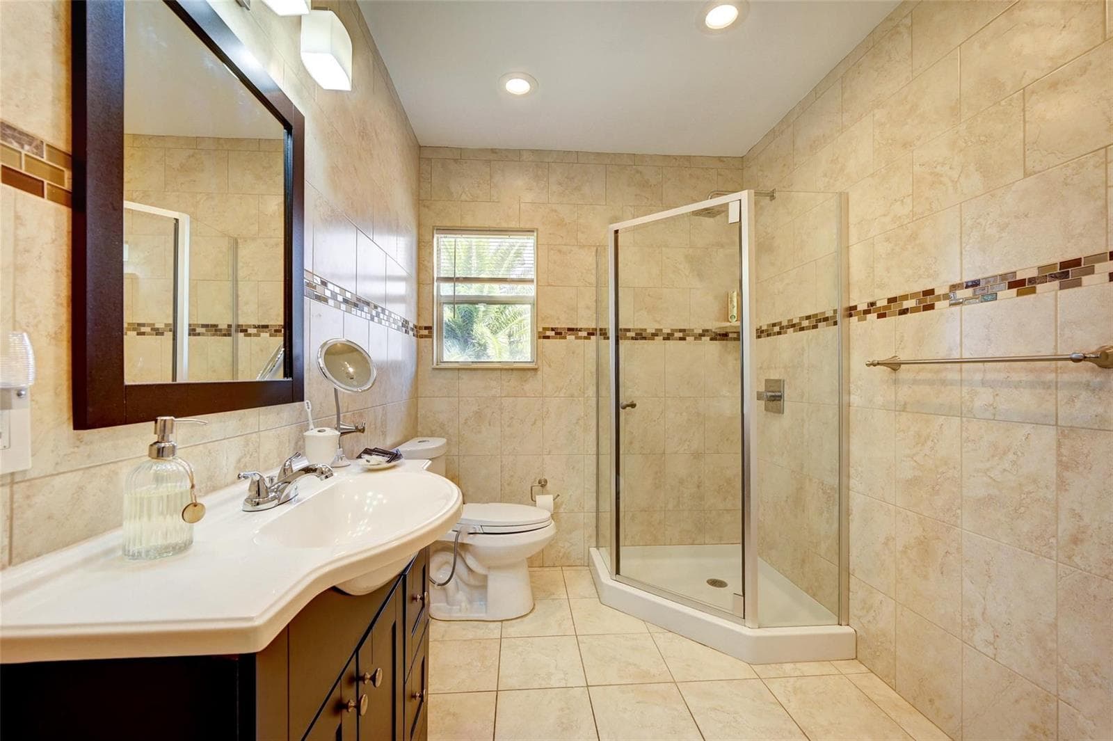 741 Bayshore Drive 32n photo 9