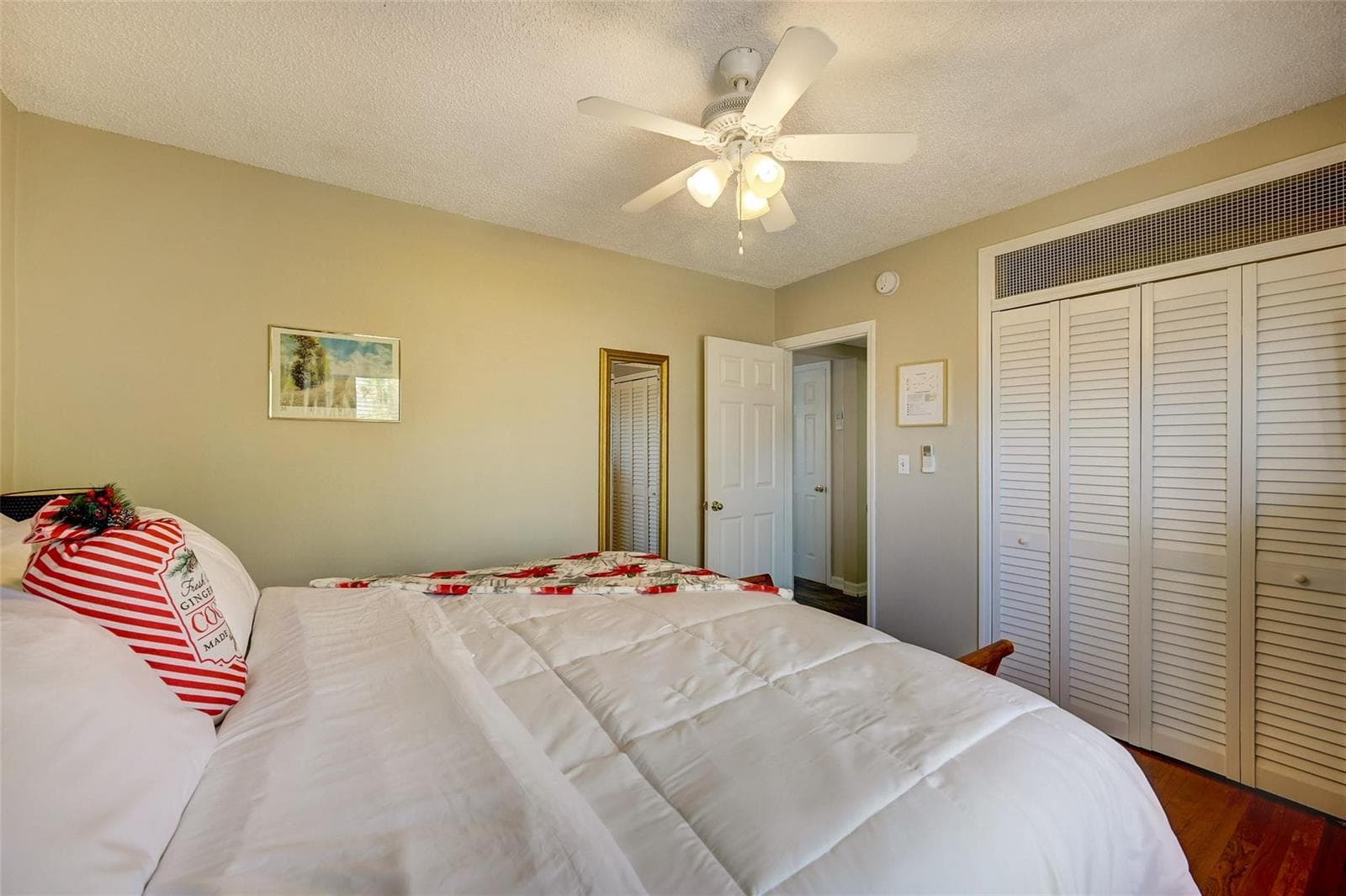 741 Bayshore Drive 32n photo 11
