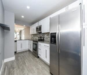 12 Royal Palm Way 6060 photo 6