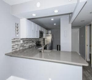 12 Royal Palm Way 6060 photo 8