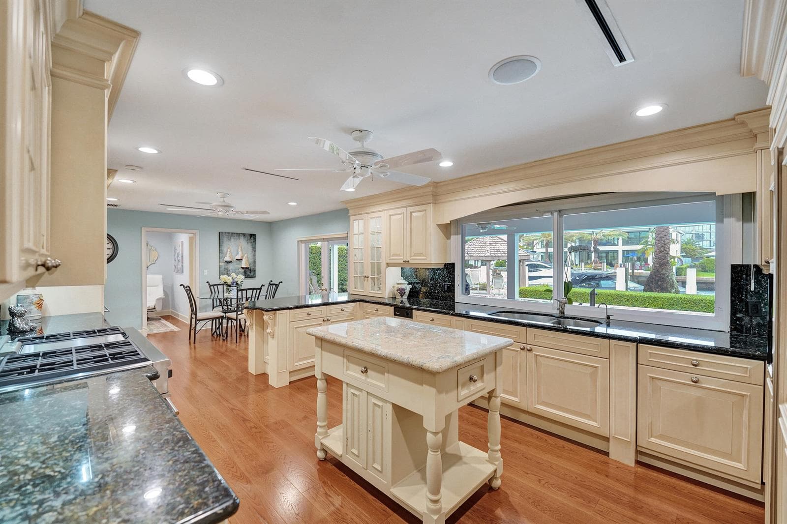 163 Nurmi Drive photo 19