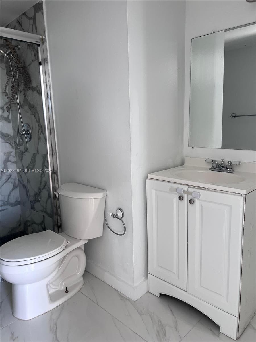 3545 NE 166th St 1004 photo 12