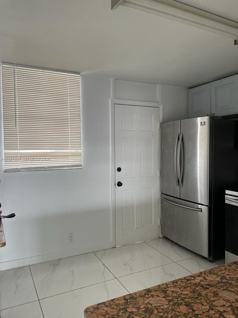3545 NE 166th St 1004 photo 20
