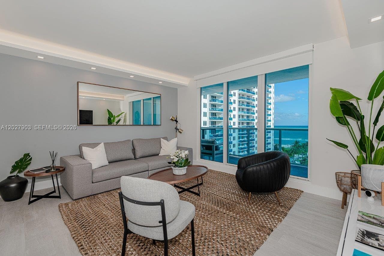 2301 Collins Ave 739 photo 16