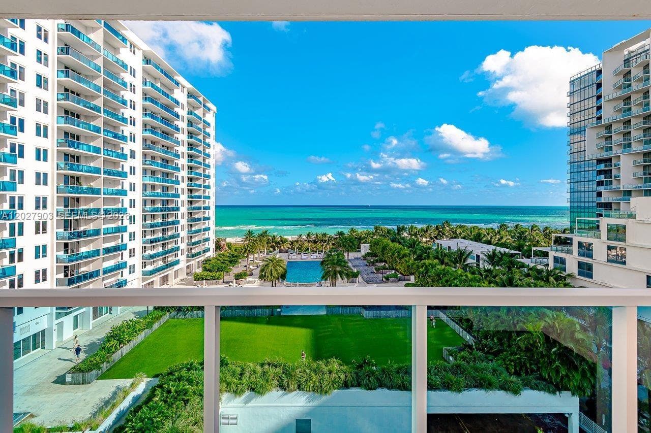 2301 Collins Ave 739 photo 12