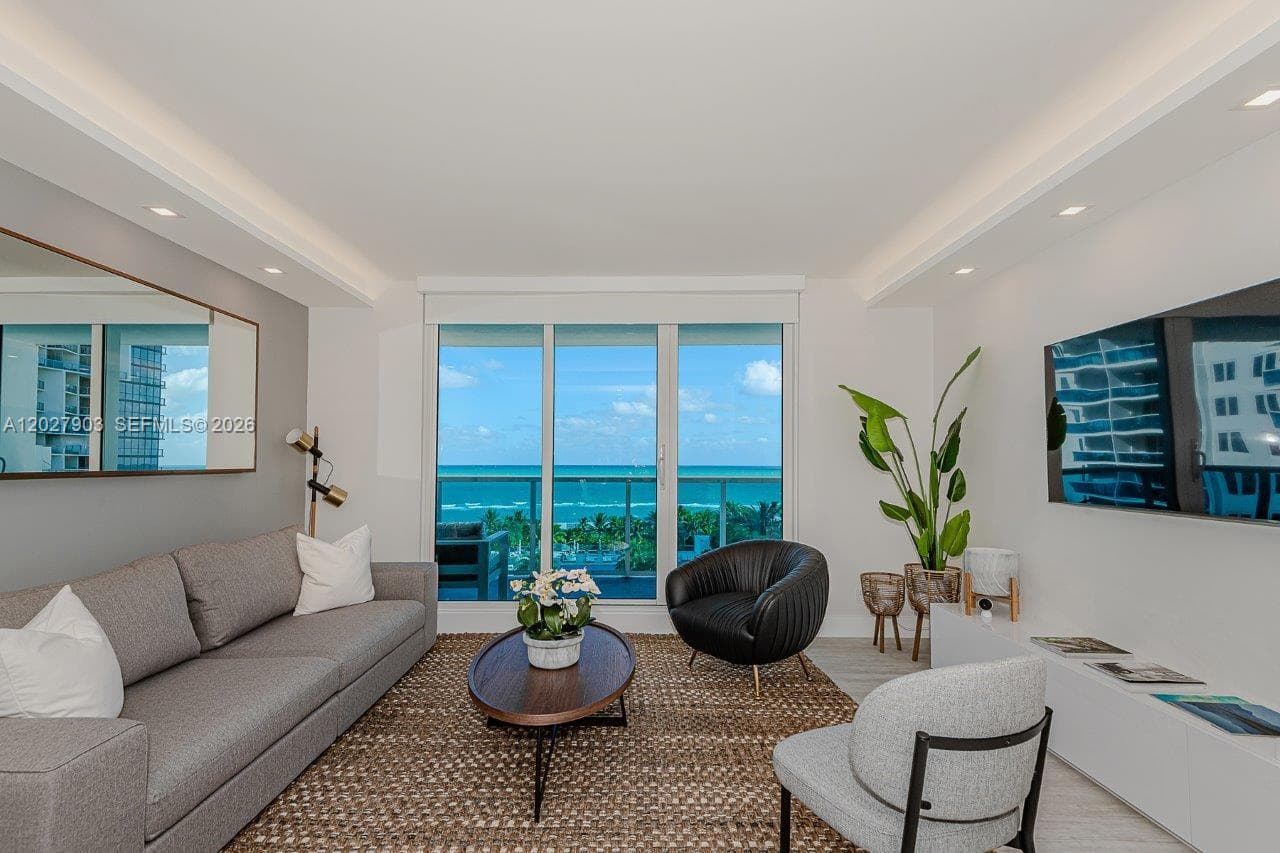 2301 Collins Ave 739 photo 14