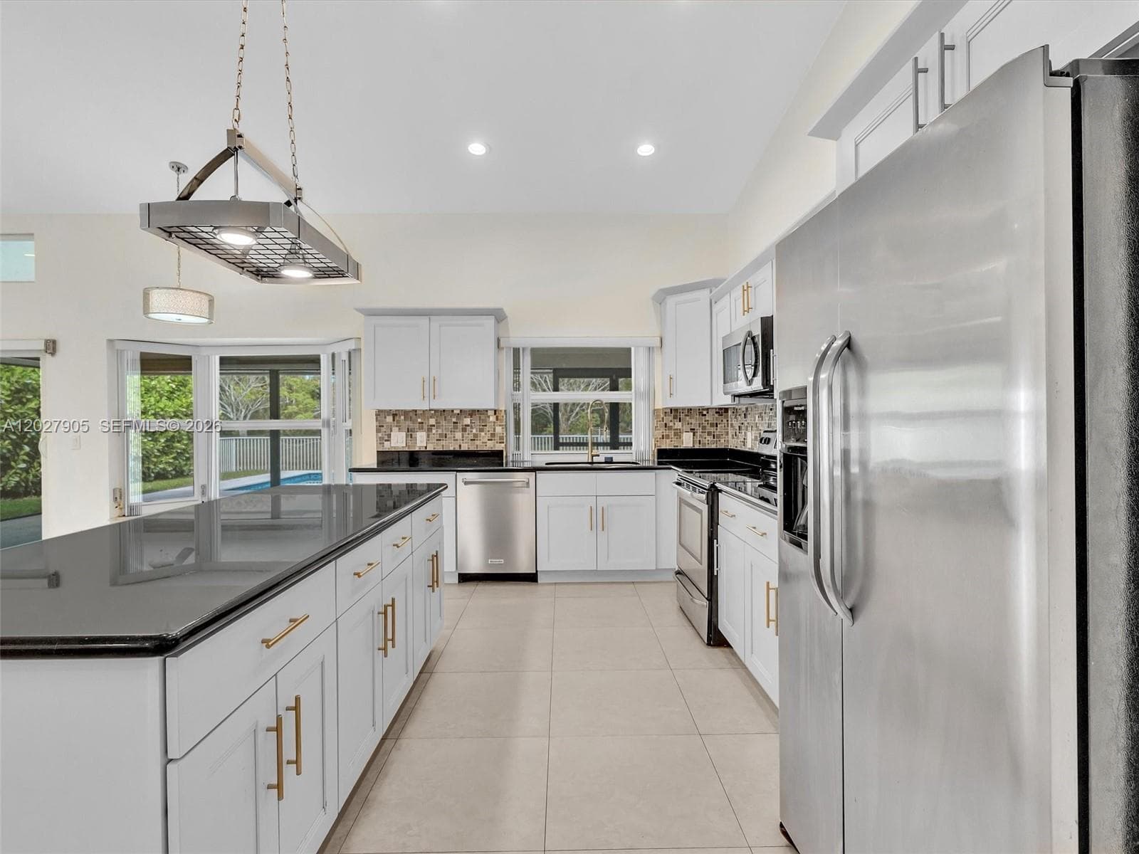 11690 Island Lakes Ln photo 7