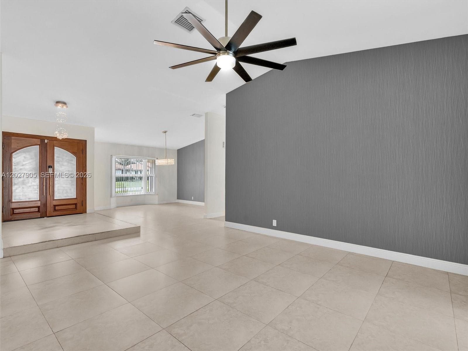 11690 Island Lakes Ln photo 5