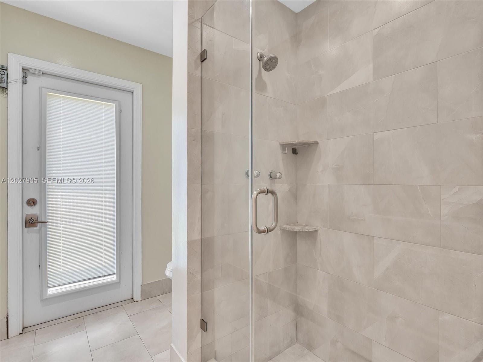 11690 Island Lakes Ln photo 19