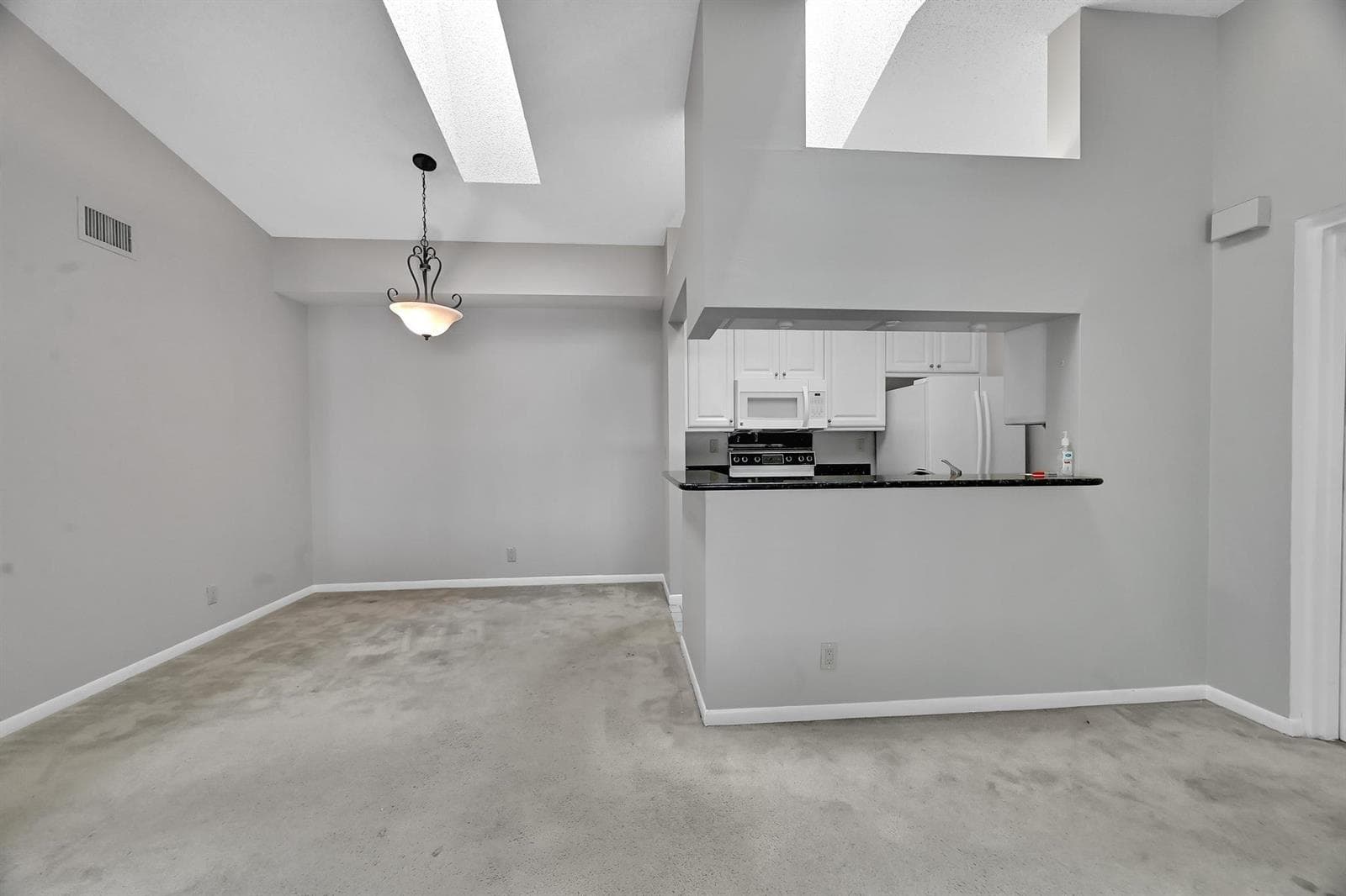 2516 SE Anchorage Cove H-3 photo 6