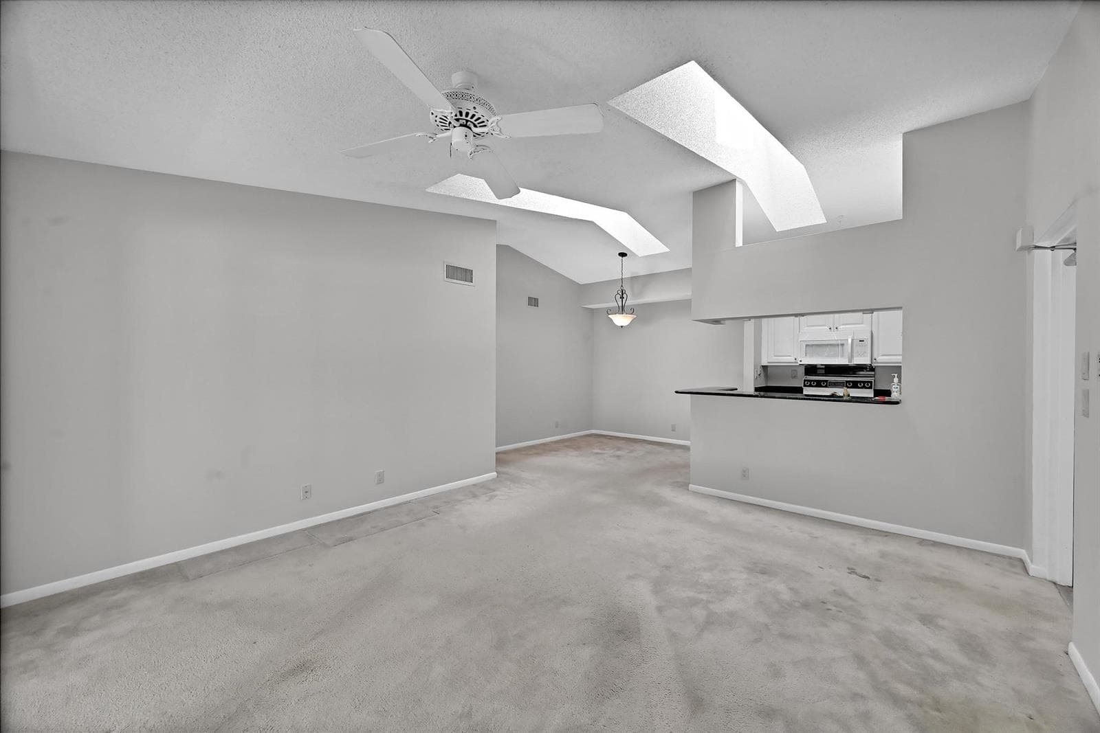 2516 SE Anchorage Cove H-3 photo 5