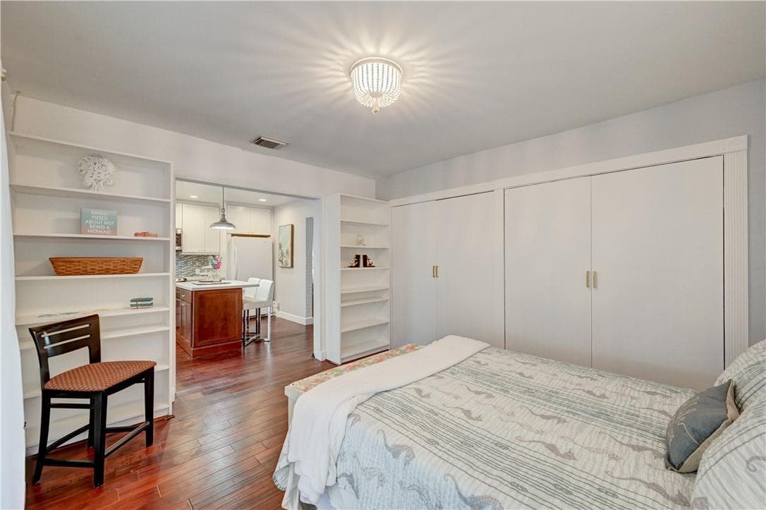 1844 SE 7th Street photo 17
