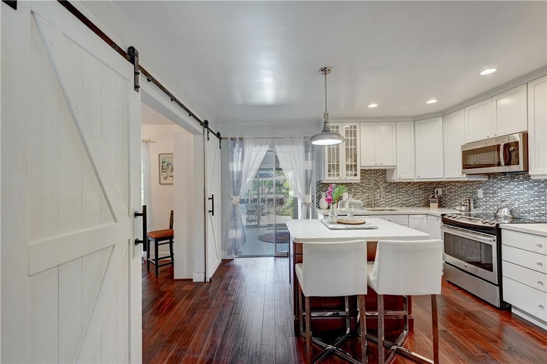 1844 SE 7th Street photo 1