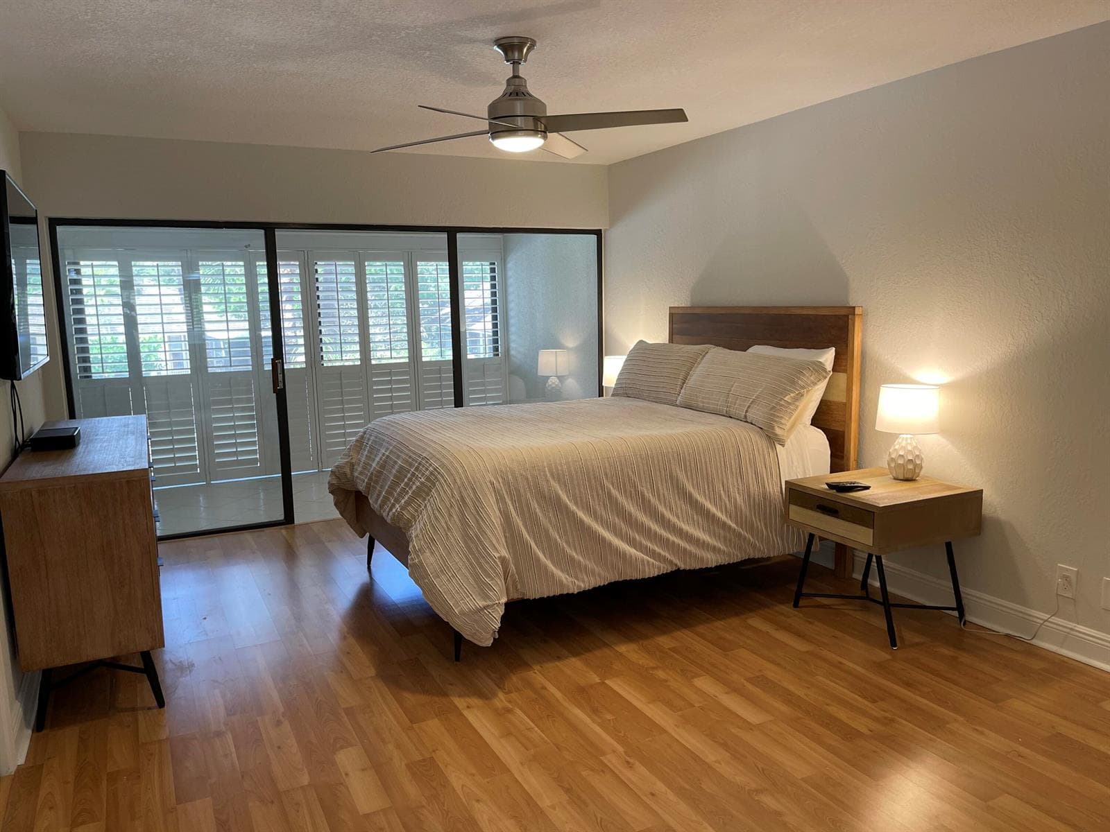 1660 Twelve Oaks Way 203 photo 10