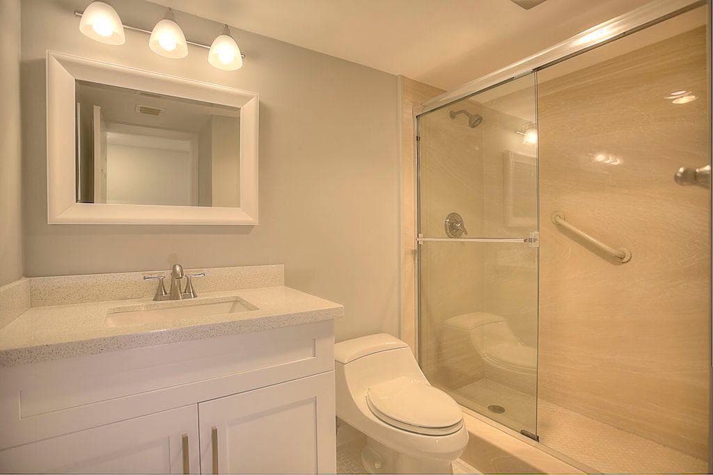 1660 Twelve Oaks Way 203 photo 18