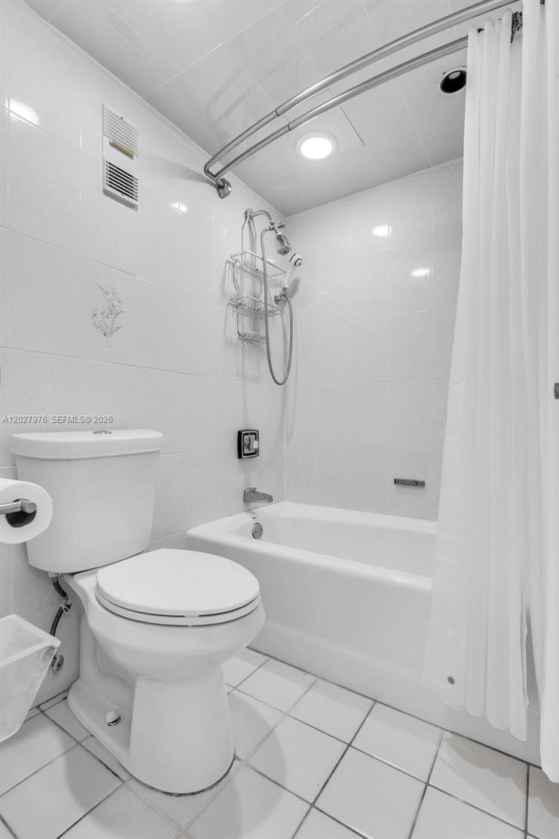 9273 Collins Ave 503 photo 20