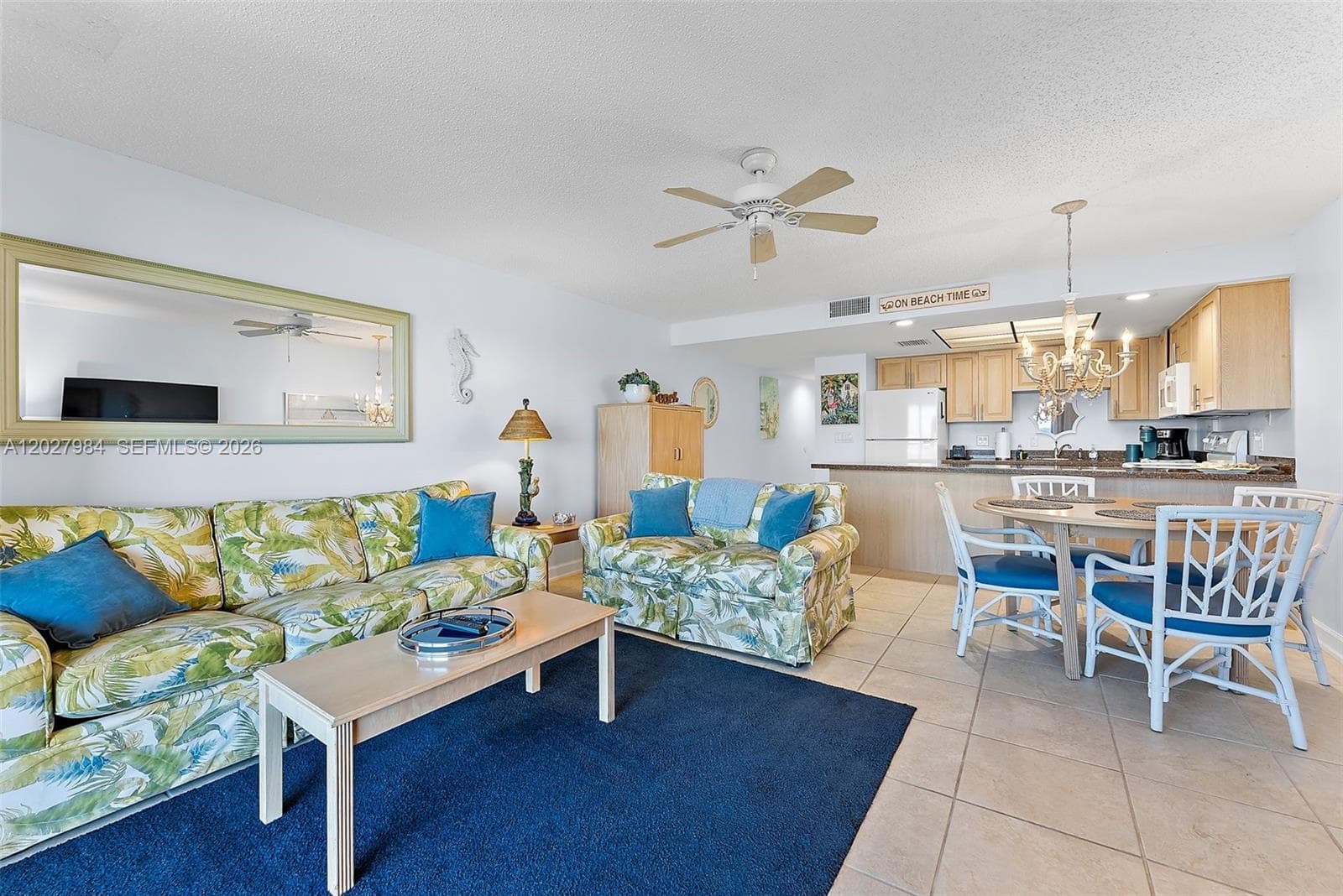 429 NE Tradewind Ln 305 photo 13