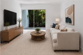 725 Hummingbird Way 111 photo 1