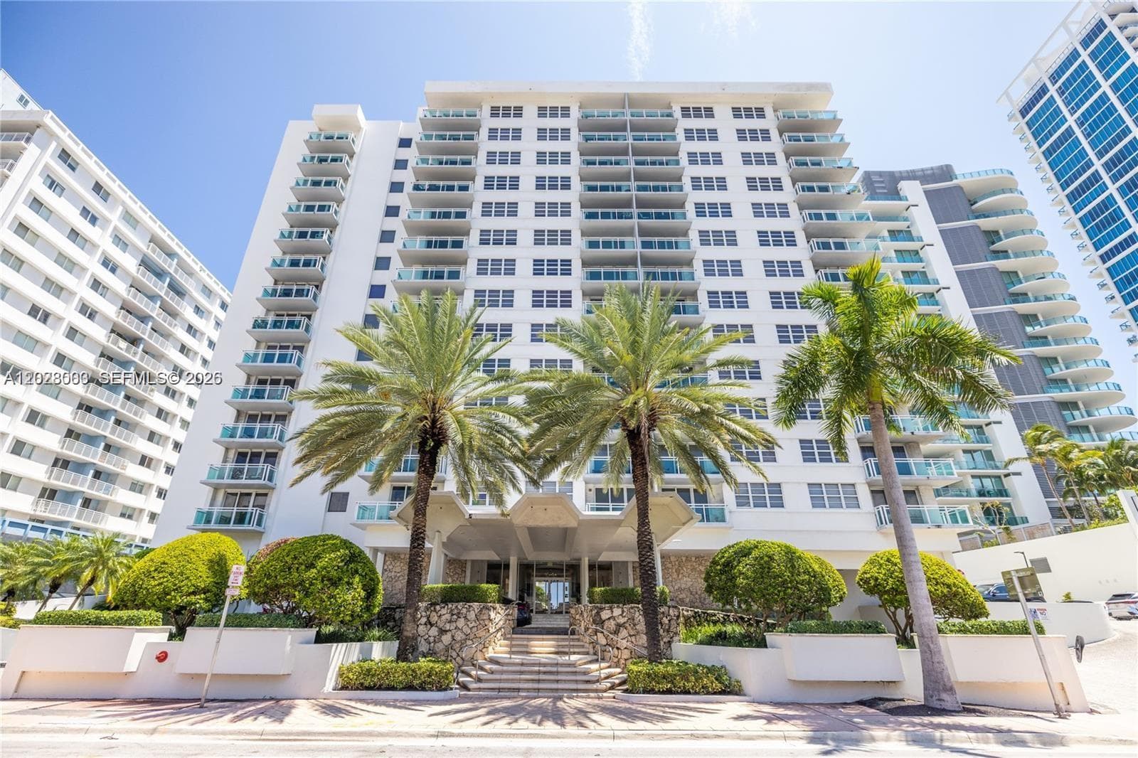 6917 Collins Ave 1404 photo 1