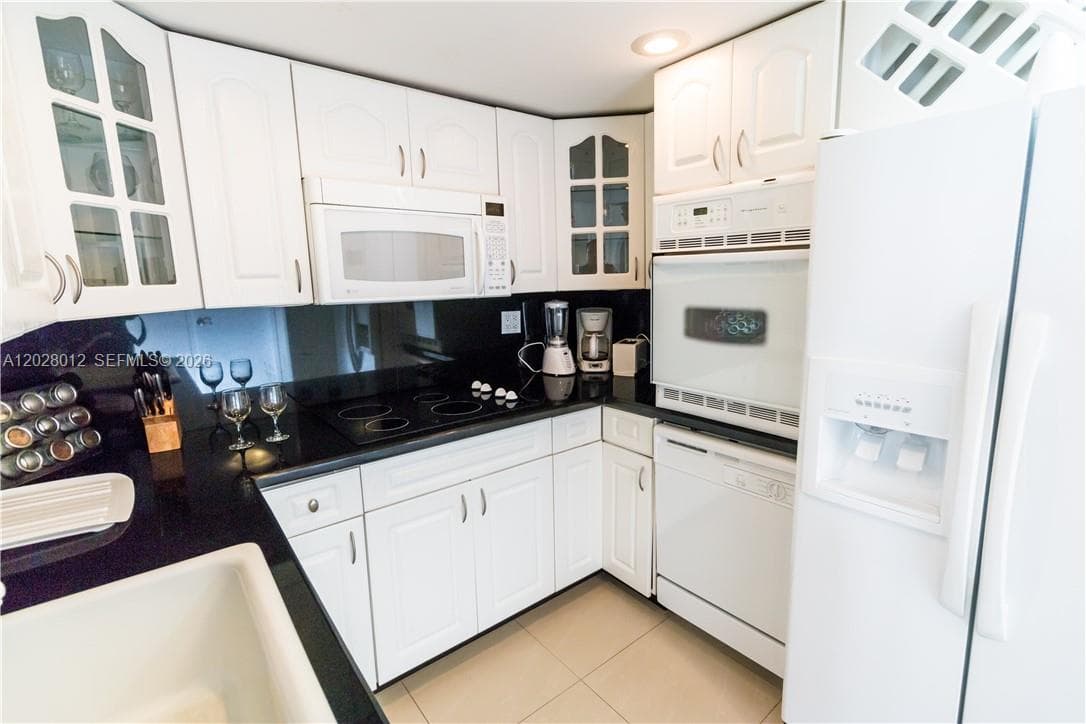 3725 S Ocean Dr 1003 photo 13