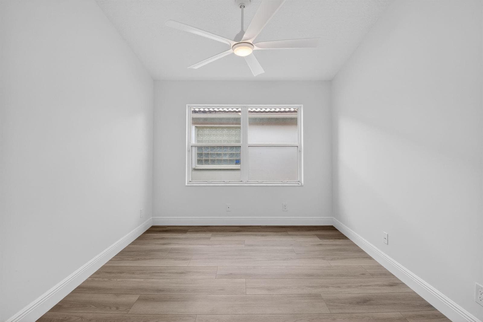 5891 Royal Isles Boulevard photo 12