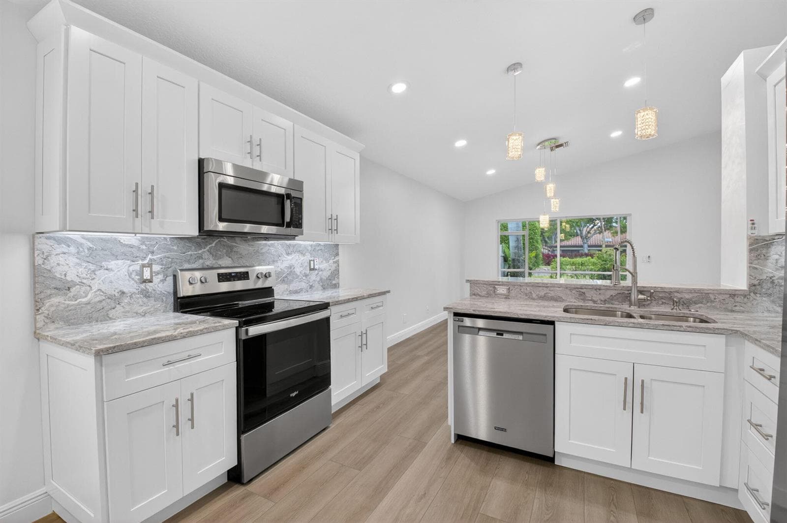 5891 Royal Isles Boulevard photo 5