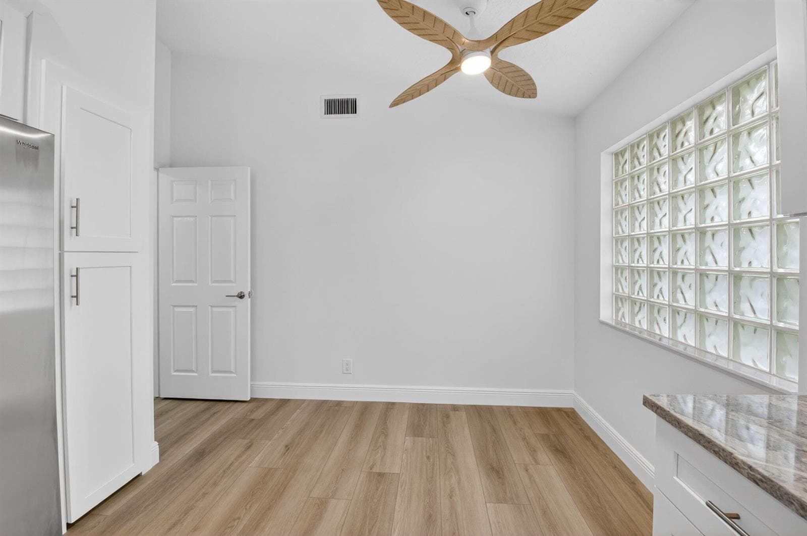 5891 Royal Isles Boulevard photo 18