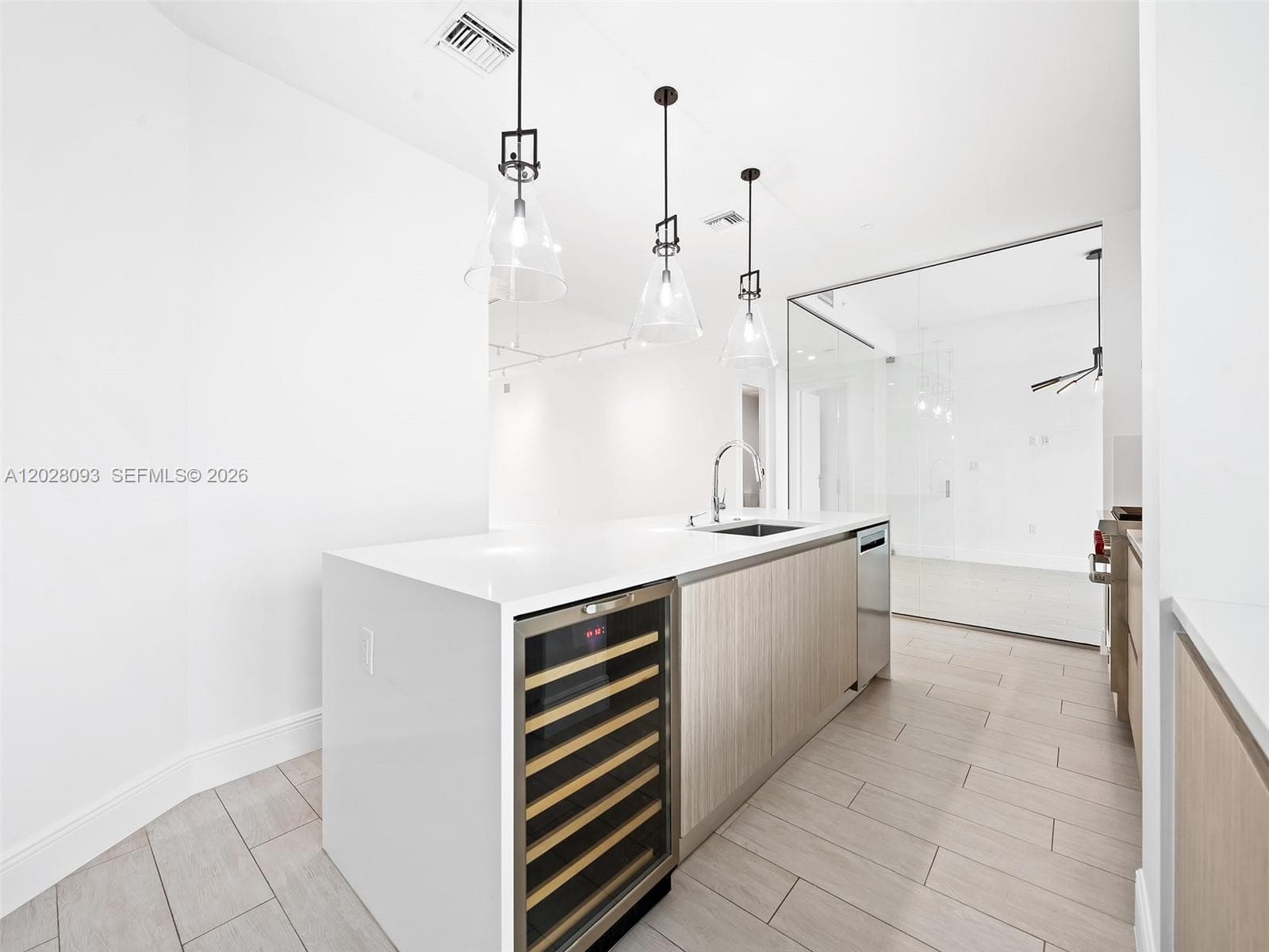30 Isle Of Venice Dr 403 photo 15