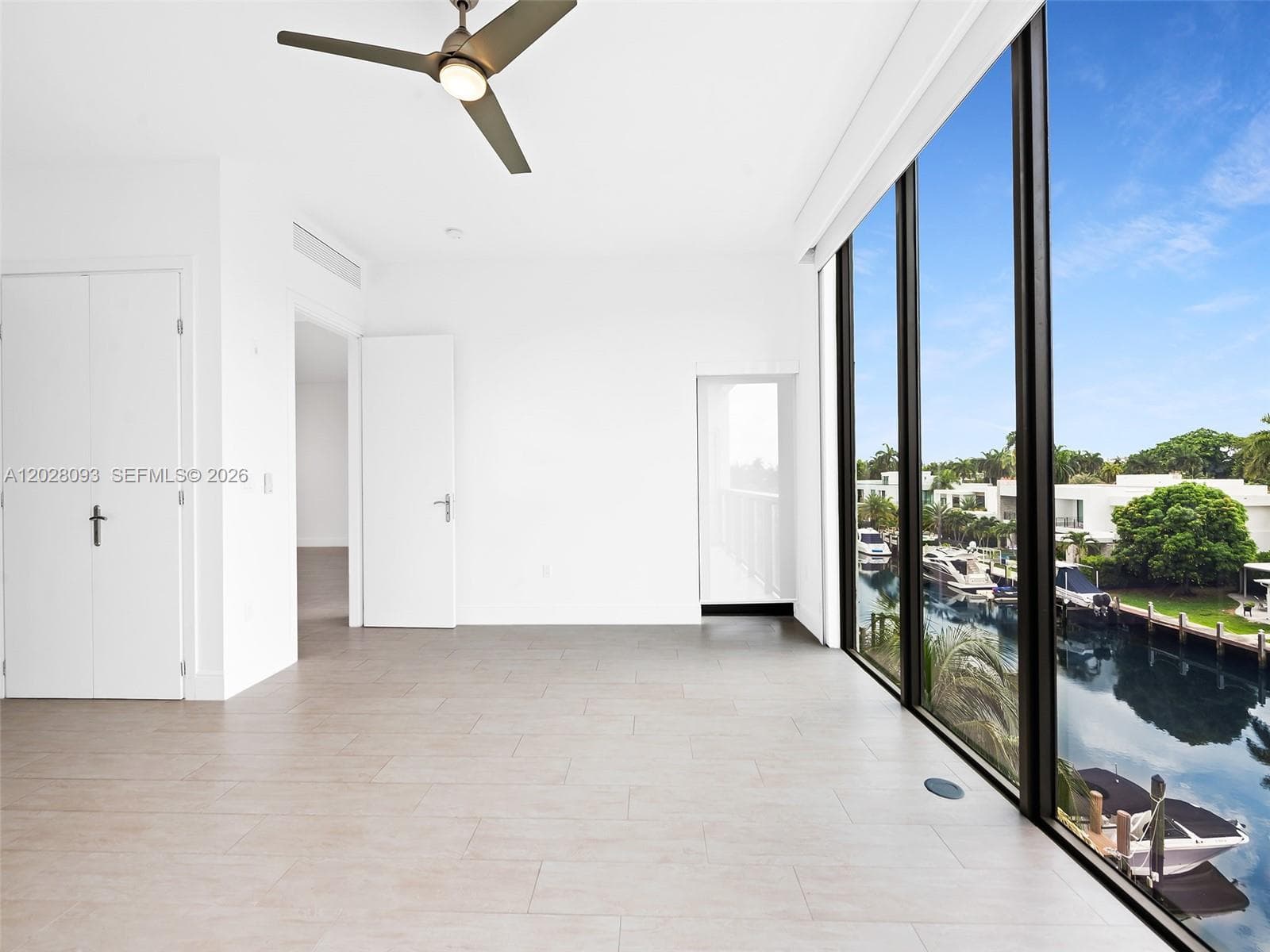 30 Isle Of Venice Dr 403 photo 21